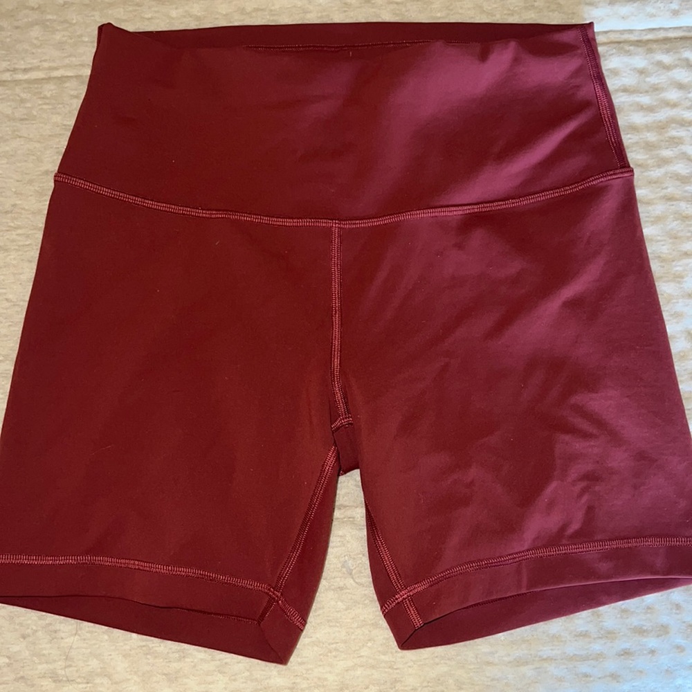 Lululemon 6” align bike shorts